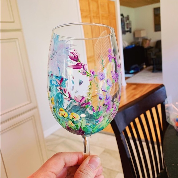 Hand painted wine glass - Picture 4 of 5